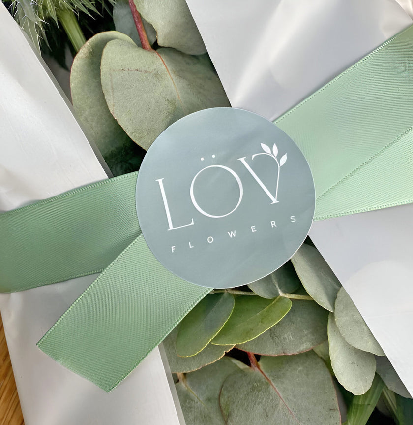 LOV Flowers eco friendly letterbox flowers packaging