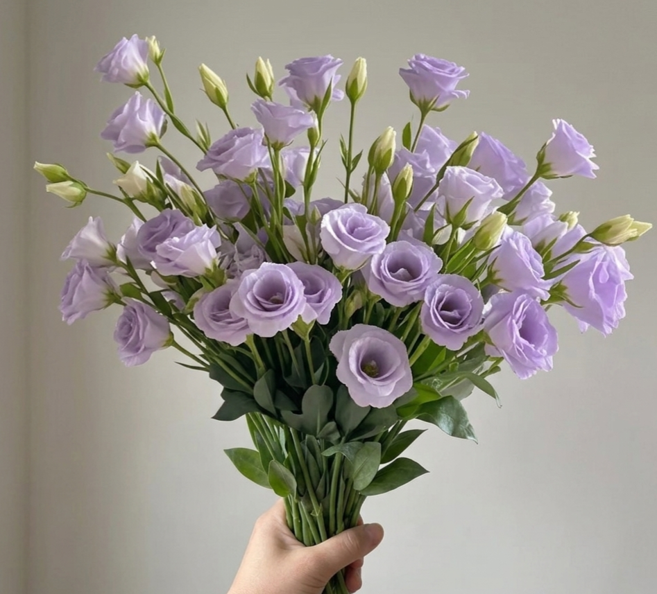 UK Grown Lavender Lisianthus