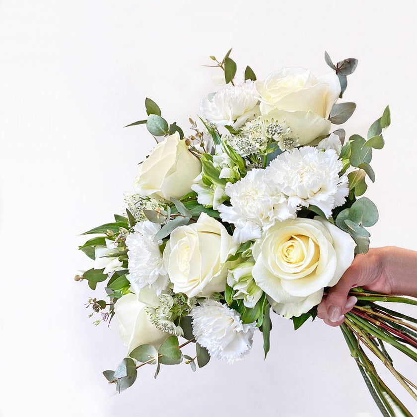 White Flowers Delivery | Roses & Scented Eucalyptus – LÖV Flowers